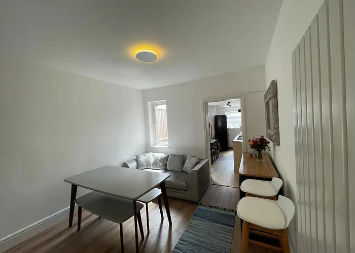 Nottingham Home Stay